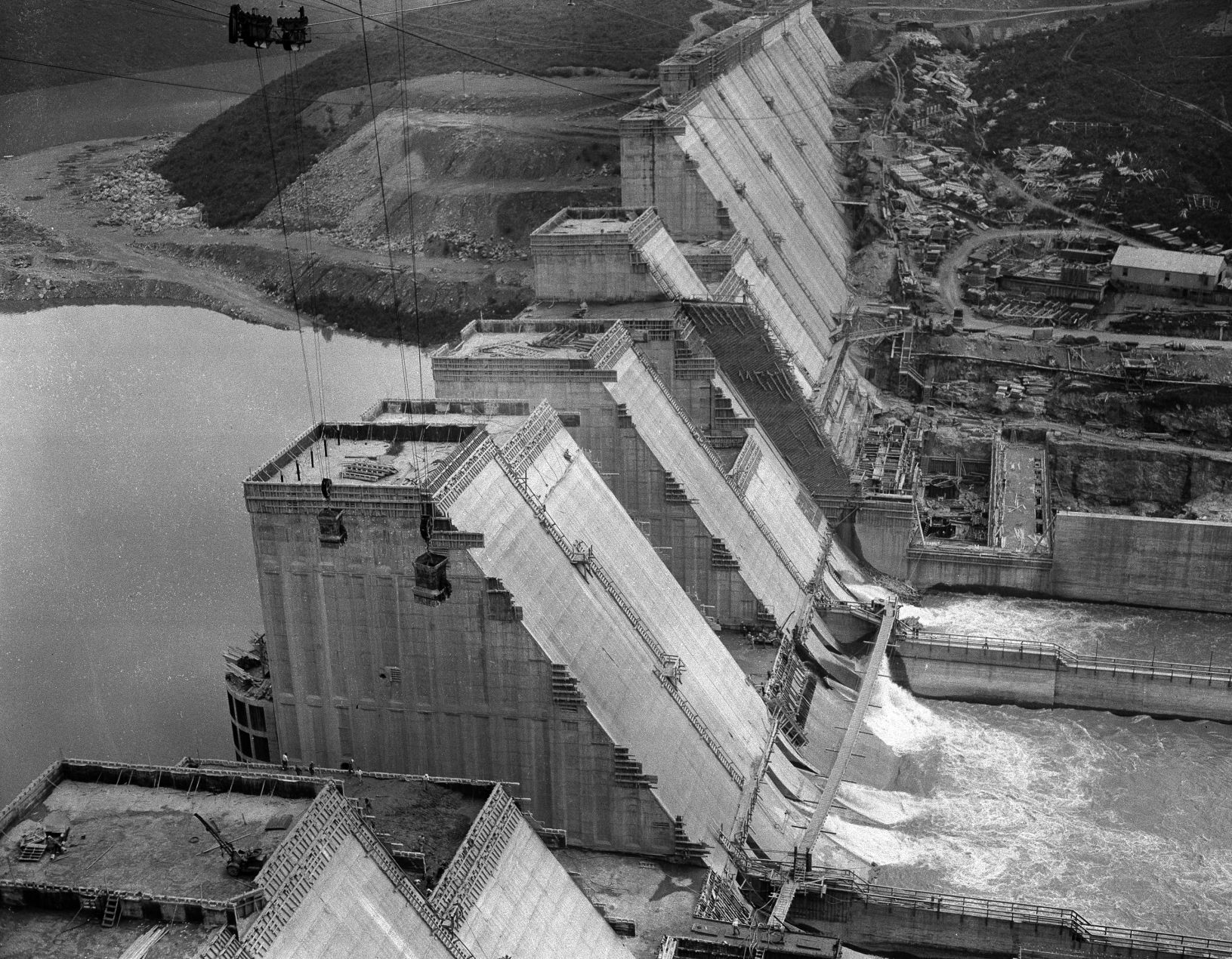 1935: TVA
